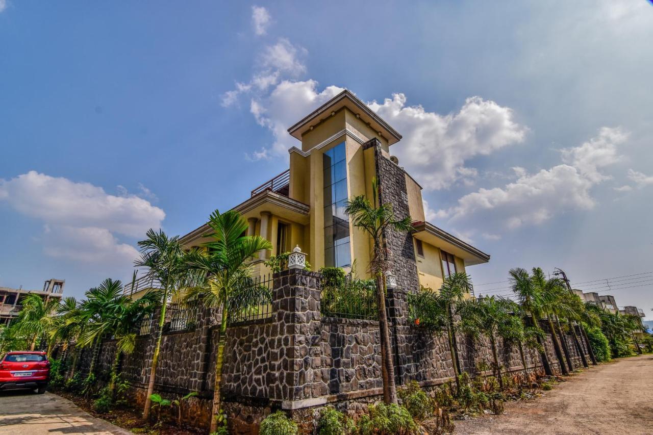 Lifeline Villas - Luxurious Taraangan 4 Mountain View Villa With Biggest Pool And Huge Open Area Lonavala Esterno foto