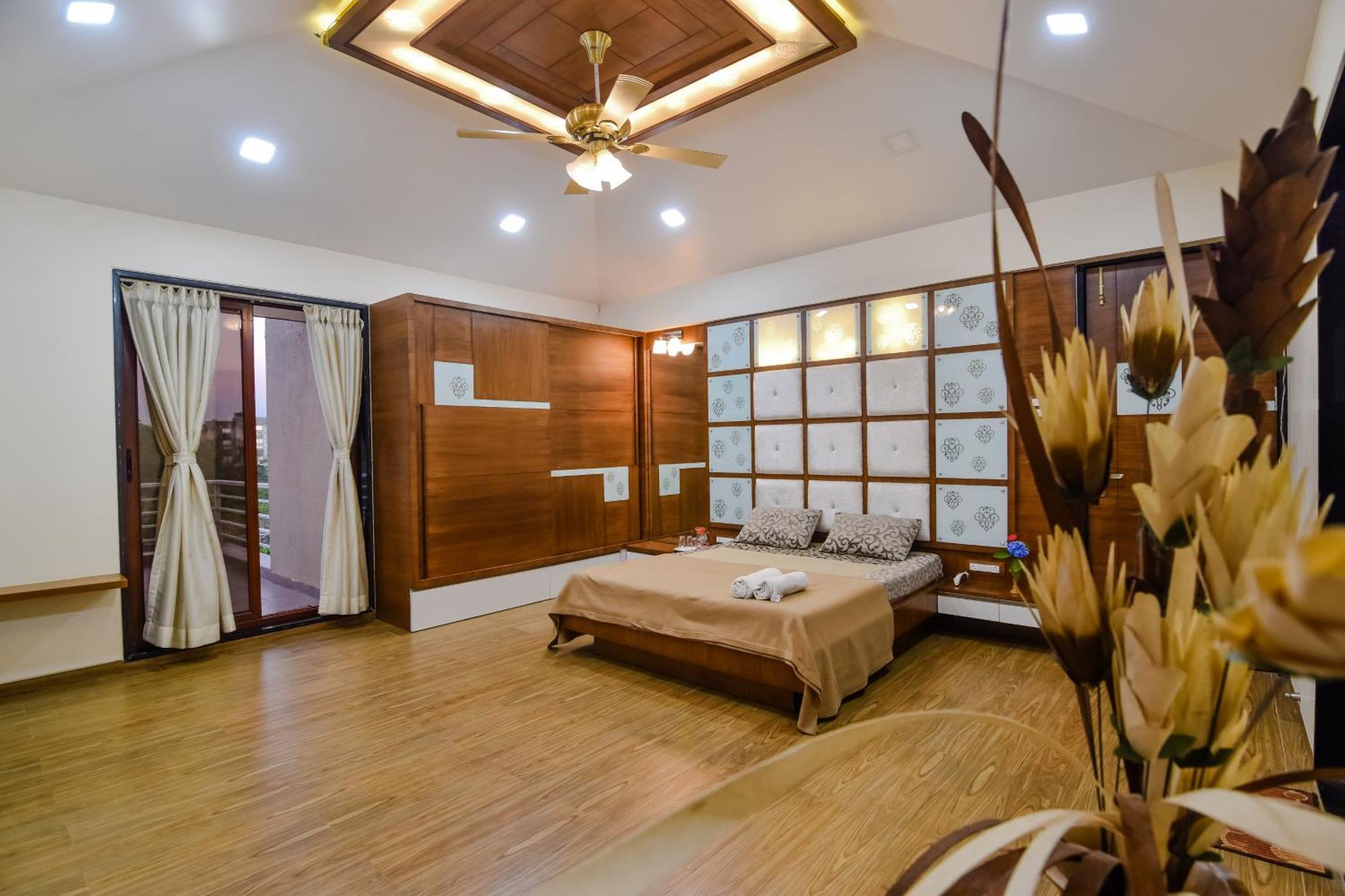 Lifeline Villas - Luxurious Taraangan 4 Mountain View Villa With Biggest Pool And Huge Open Area Lonavala Esterno foto